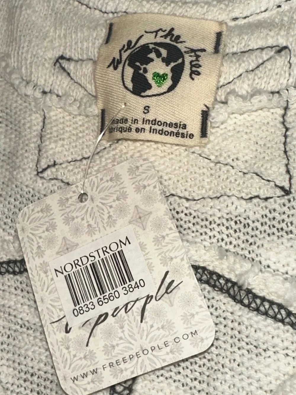 Free People / We The Free NWT Deep V-neck Ivory Tank Top - Small - Boho Raw Edge - Picture 7 of 11